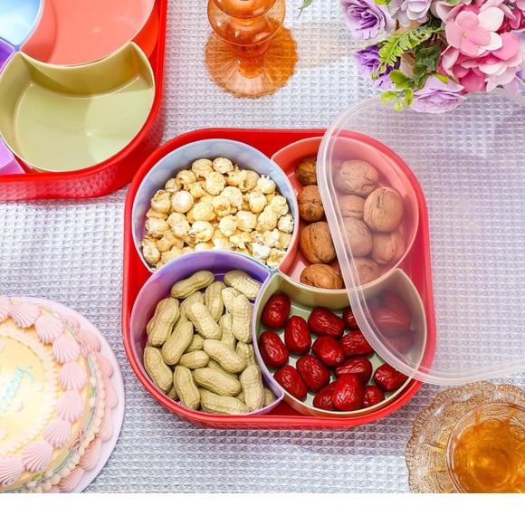 2 Pcs Divided Snack Serving Tray With Lid 10”, compartments removable - Picture 4 of 5